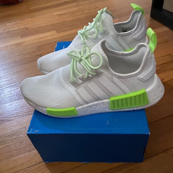 nmd size 8.5